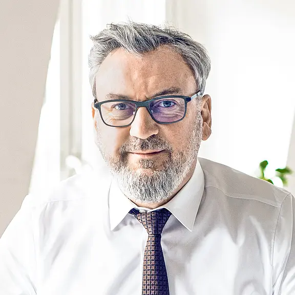 [Translate to Englisch:] Portrait Dirk Pütz
